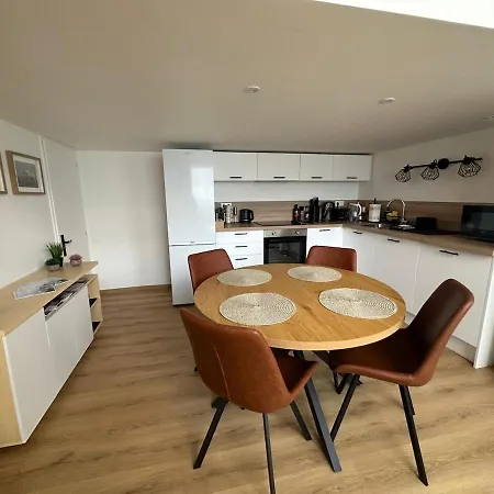 Le Loft Des Remparts - Vieille Et Parking Prive Apartment